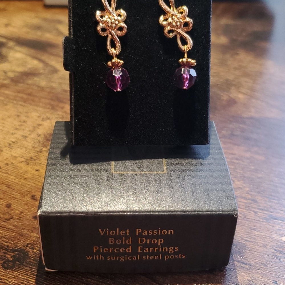 AVON EARRINGS